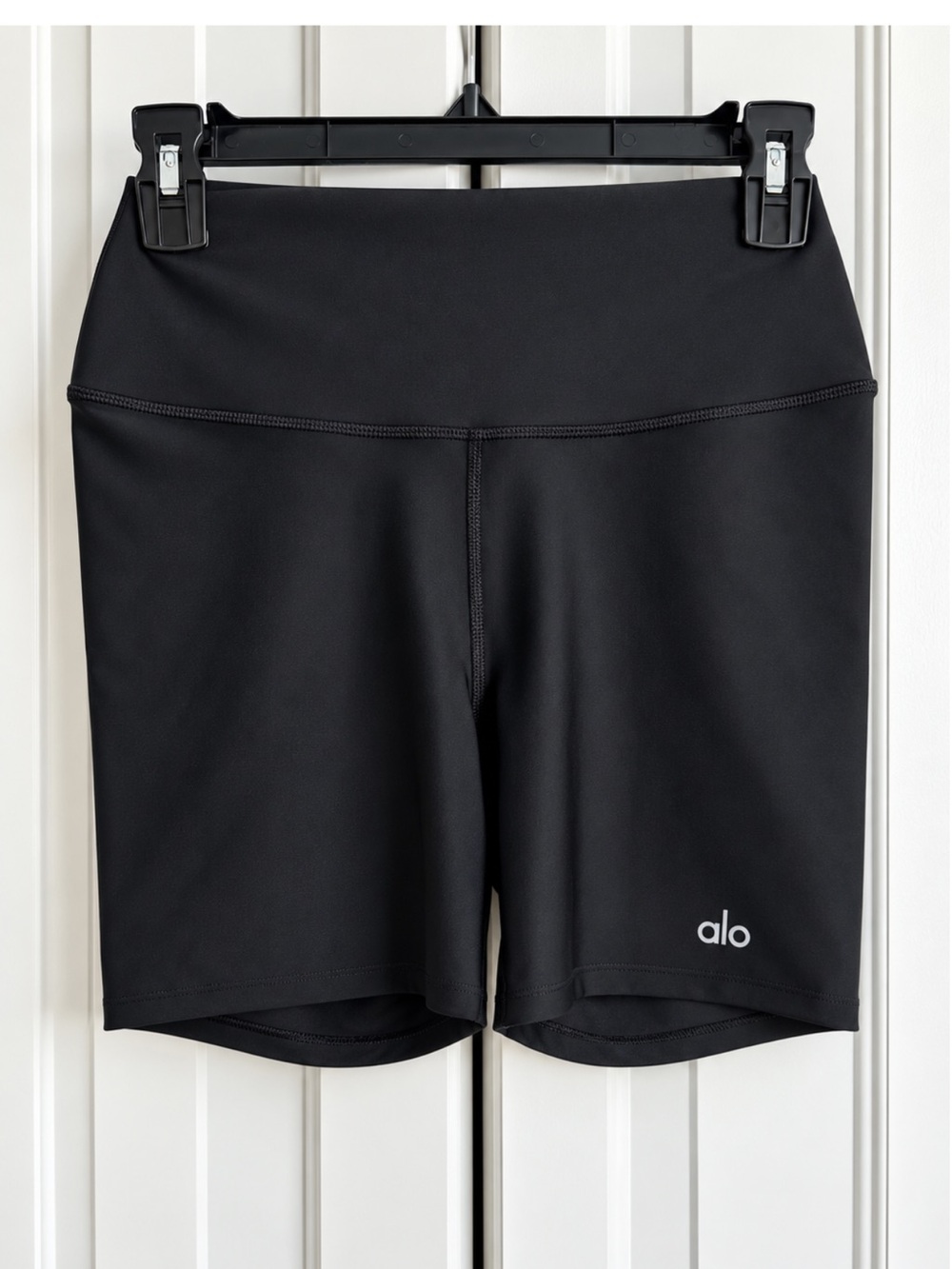 Women’s Alo Yoga Airlift Energy Shorts – Black – Size Medium worn 1x